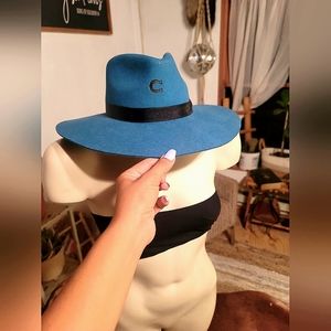 Med, Charlie 1 horse western cowboy hat
